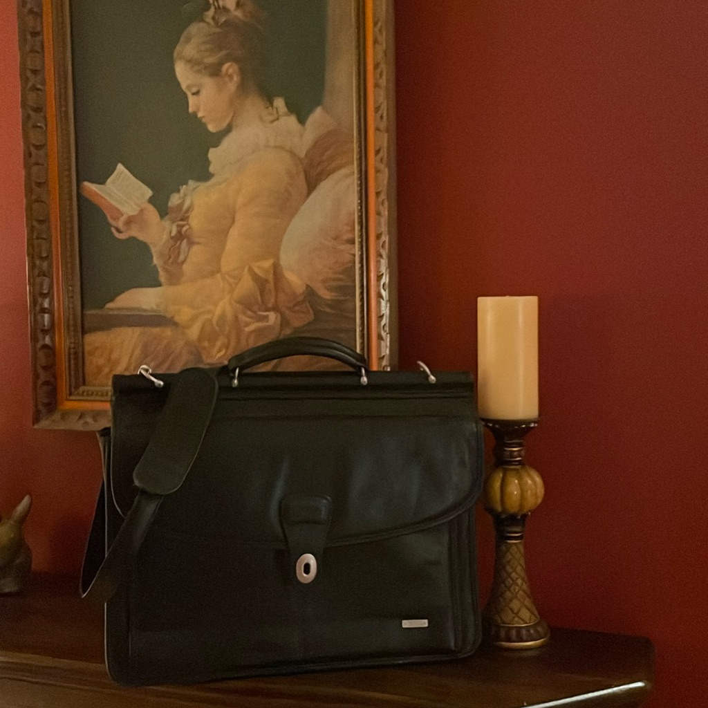 100% American Leathersmiths Leather Briefcase.